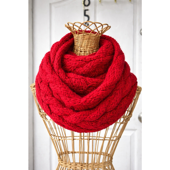 American Eagle Red Chunky Cable Knit Oversized Infinity Scarf One Size - Picture 1 of 11